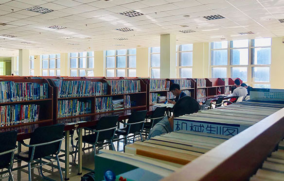 沈阳工程学院 图书馆图片